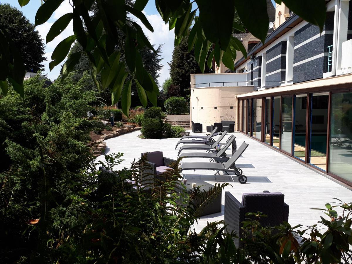 Le Manoir De La Mantille Caudry Экстерьер фото