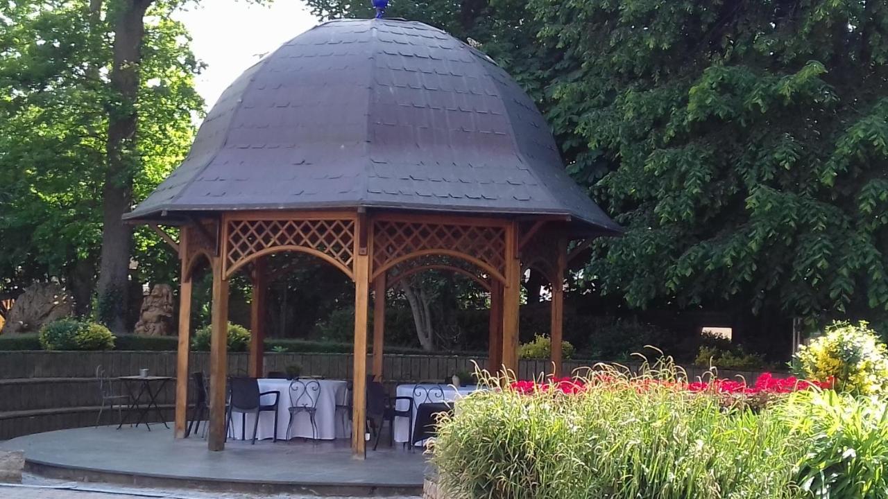 Le Manoir De La Mantille Caudry Экстерьер фото