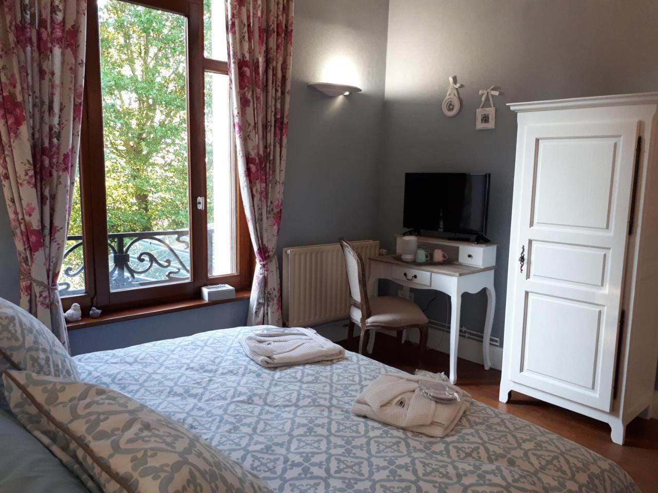 Le Manoir De La Mantille Caudry Экстерьер фото