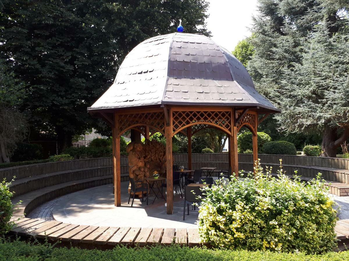 Le Manoir De La Mantille Caudry Экстерьер фото