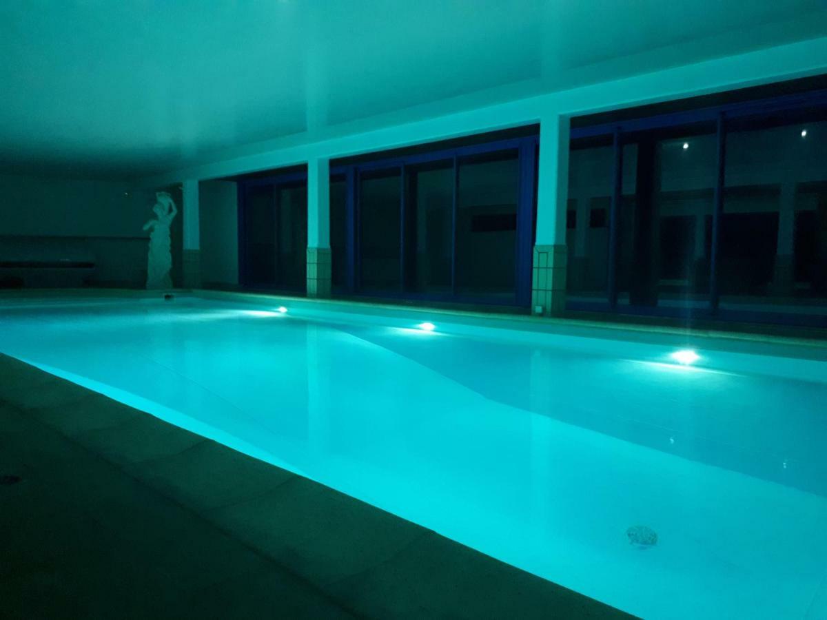 Le Manoir De La Mantille Caudry Экстерьер фото