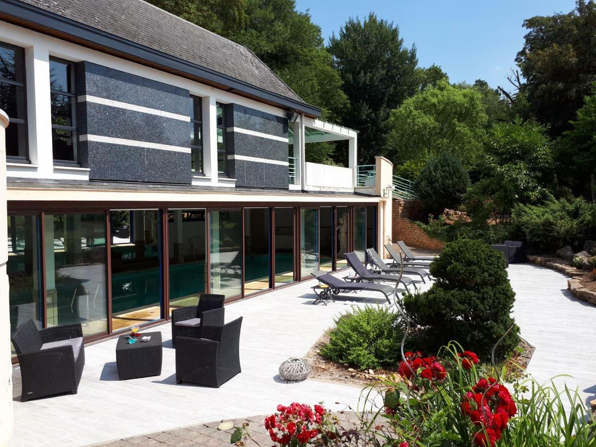 Le Manoir De La Mantille Caudry Экстерьер фото